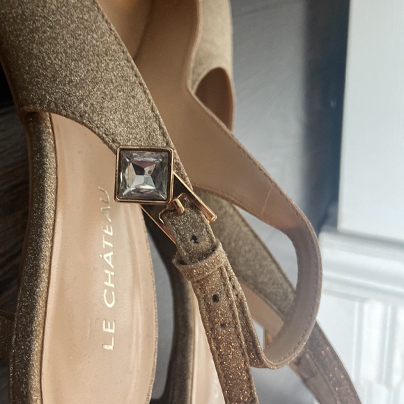 Le chateau gold heels - Picture 3 of 3